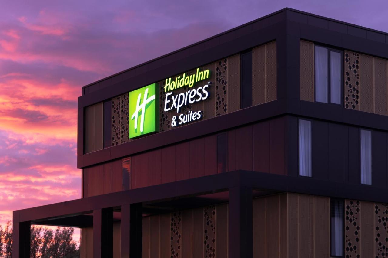 Holiday Inn Express & Suites - Deventer By Ihg Dış mekan fotoğraf